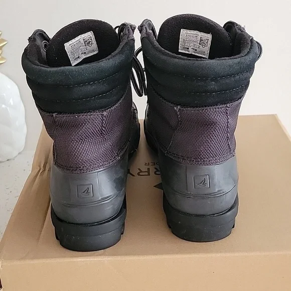 Mens Sperry Boots - Picture 3 of 6